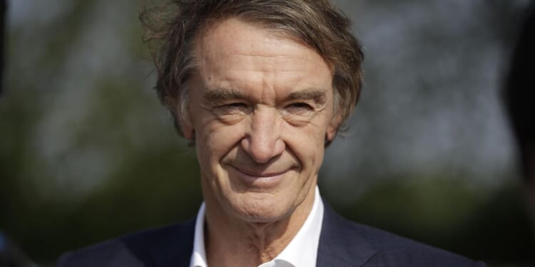 Manchester United announces selling up to 25% of club to British billionaire Jim Ratcliffe