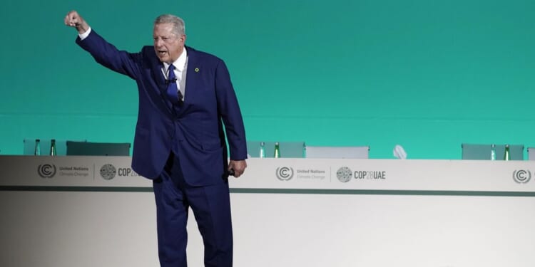 Al Gore foreshadows 1 billion 'climate refugees' crossing borders from global warming