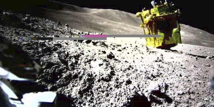 Japan's 'Lunar Sniper' comes back online, resumes operations on moon