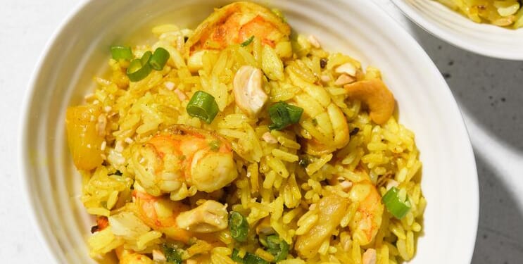 Curried fried rice with shrimp and pineapple: Perfect use for leftover rice