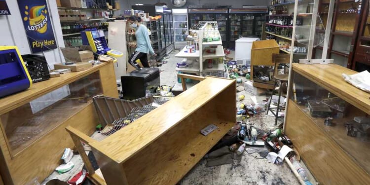 'Hopeful Migrants' in Chicago Arrested for Mass Looting – HotAir