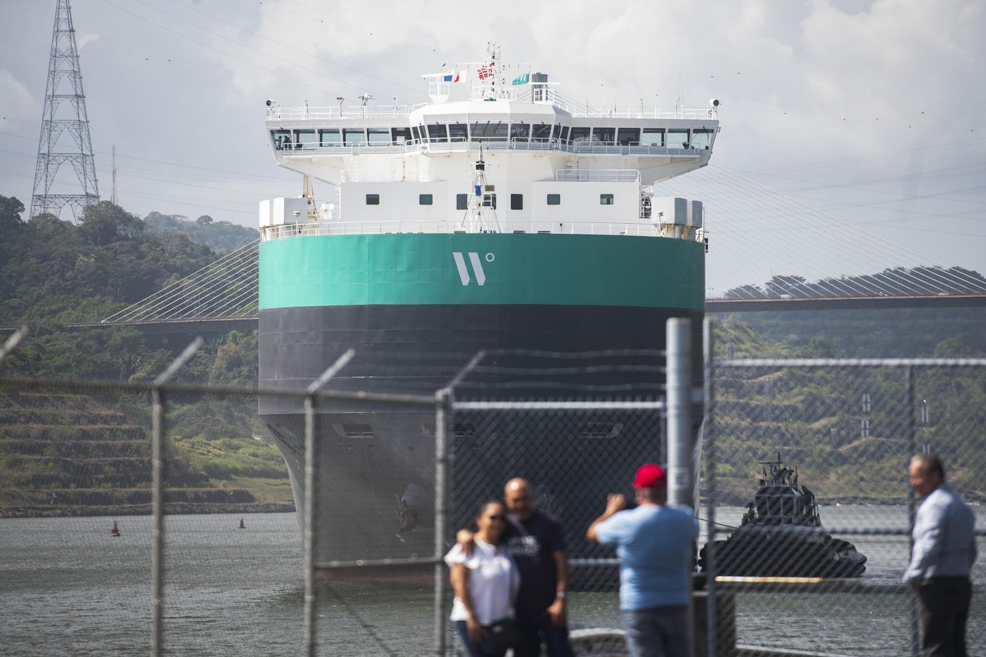 The drop in Panama Canal traffic due to a severe drought could cost up to $700 million