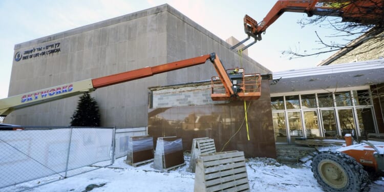 Tree of Life synagogue demolition begins ahead of rebuilding site of deadly antisemitic attack