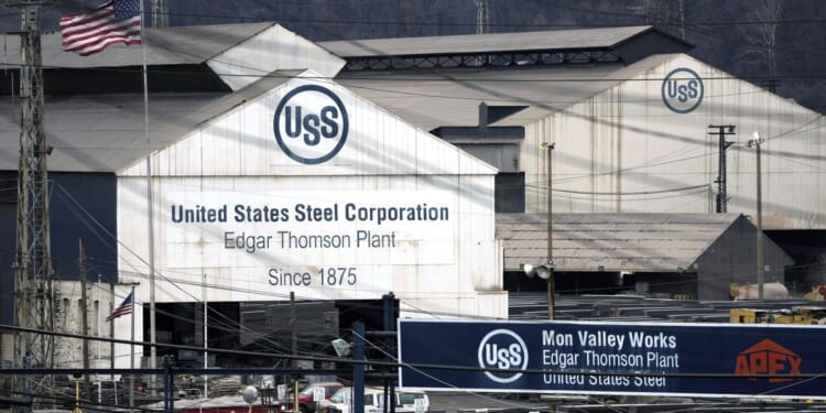 Hands off U.S. Steel: Donald Trump says he would keep Japan from buying it