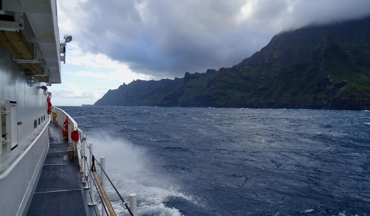 Coast Guard asks mariners for help searching for sailor missing from trip to Hawaii