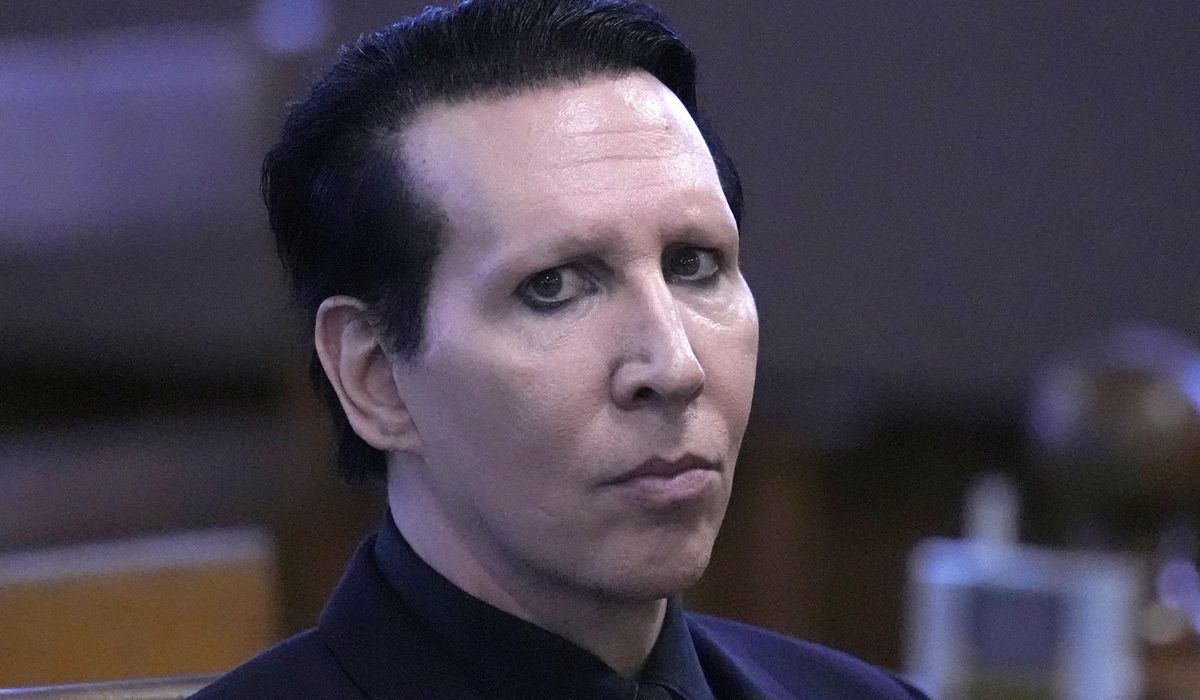 Manson completes community service sentence for blowing nose on videographer