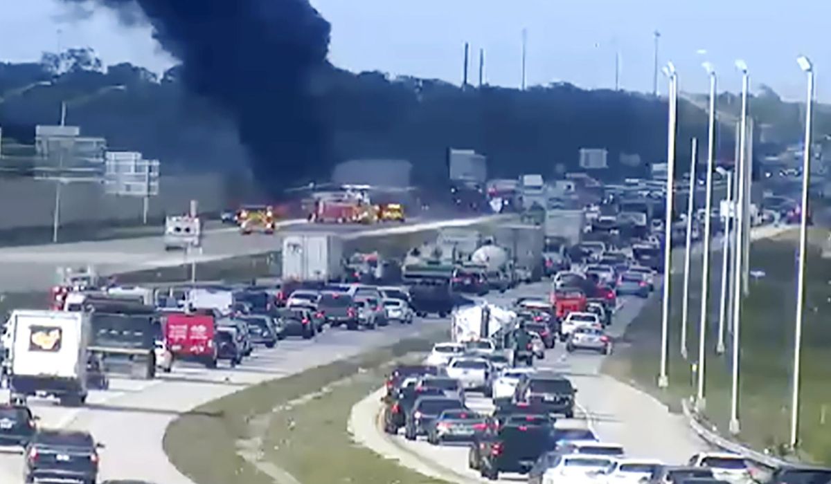 Small plane collides with vehicle during emergency landing on southwest Florida interstate