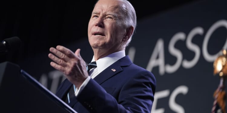 Biden mocks Hur report with joke about his memory