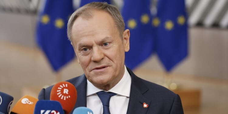 Poland's Tusk heads to France, Germany to strengthen alliance as fears grow over Russia and Trump