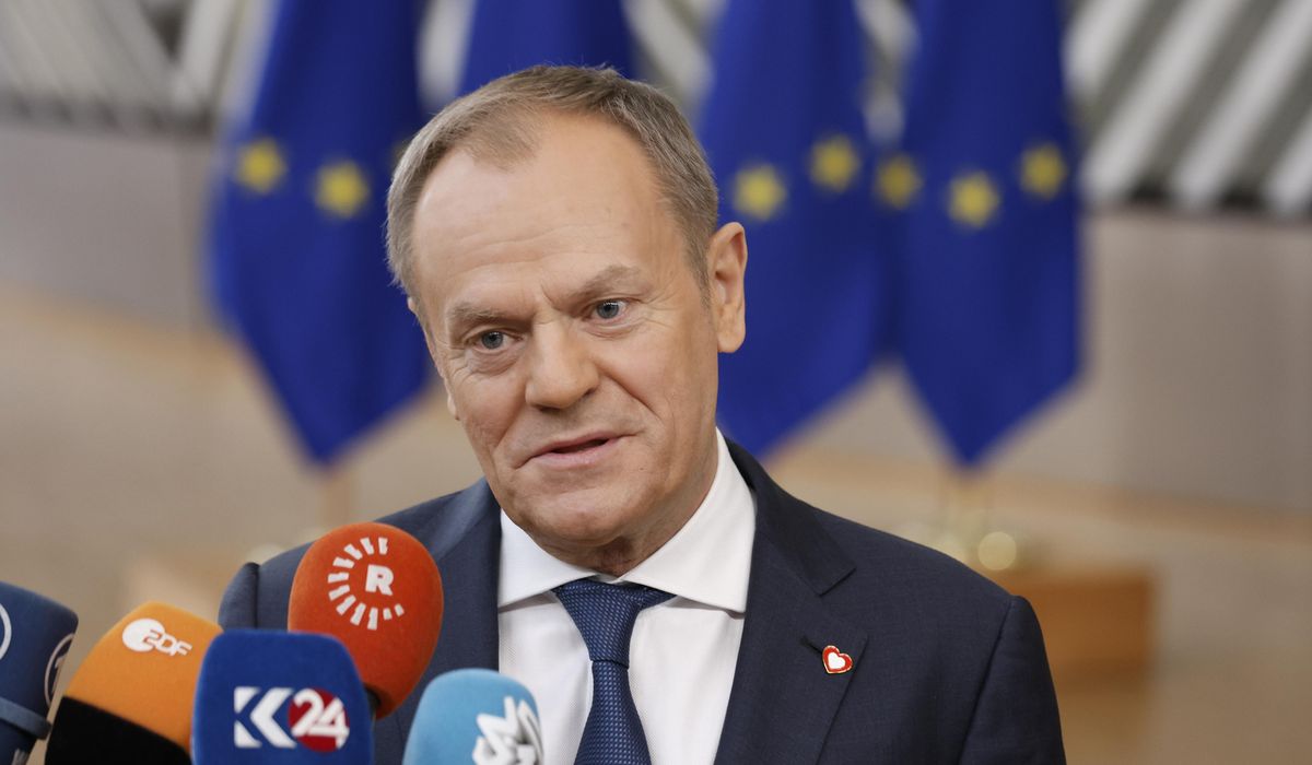 Poland's Tusk heads to France, Germany to strengthen alliance as fears grow over Russia and Trump