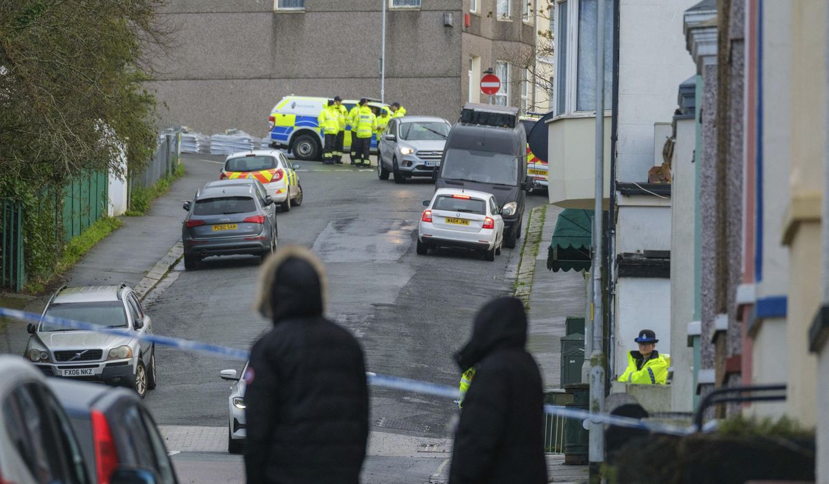 An unexploded World War II bomb in the English city of Plymouth will be disposed of at sea