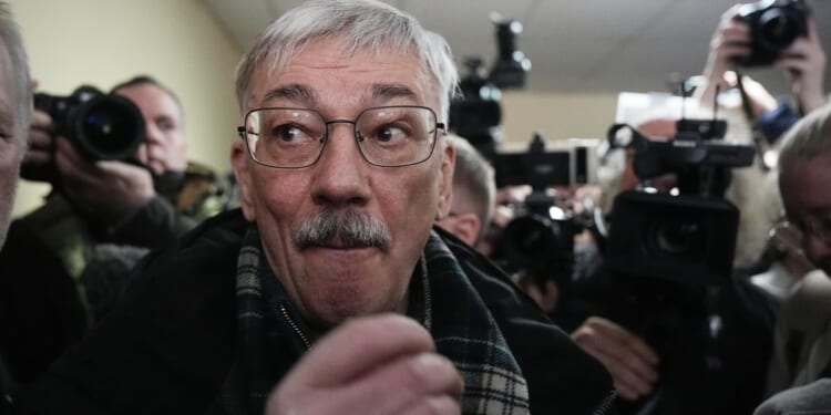 Oleg Orlov, prominent Russian human rights activist, gets 2 1/2 years in prison for criticizing war