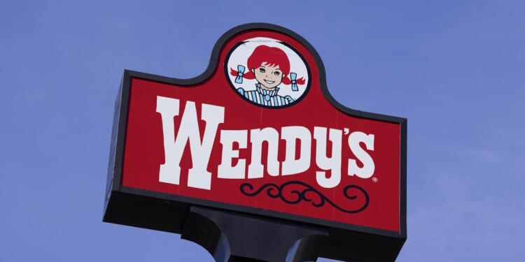 Wendy's surge-pricing plan draws scorn, mockery; company backtracks on stance