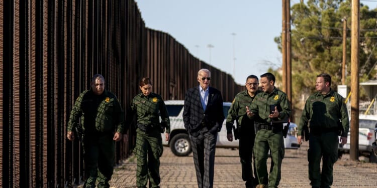 Border agents miffed by Biden's visit