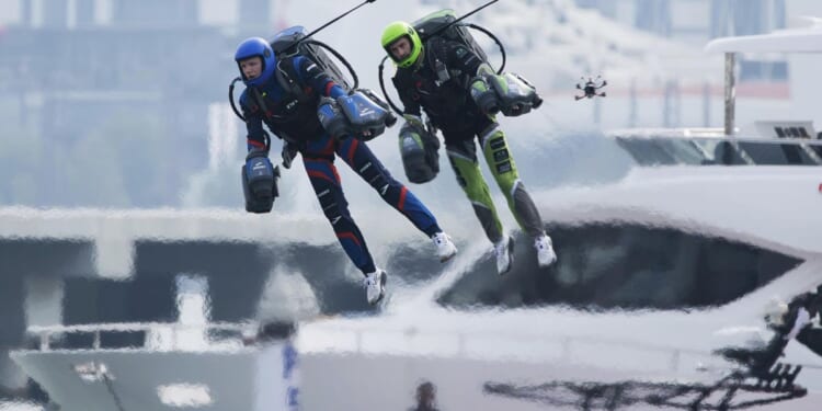 Real life 'Iron Man': Pilots race in jet suits against a backdrop of Dubai skyscrapers