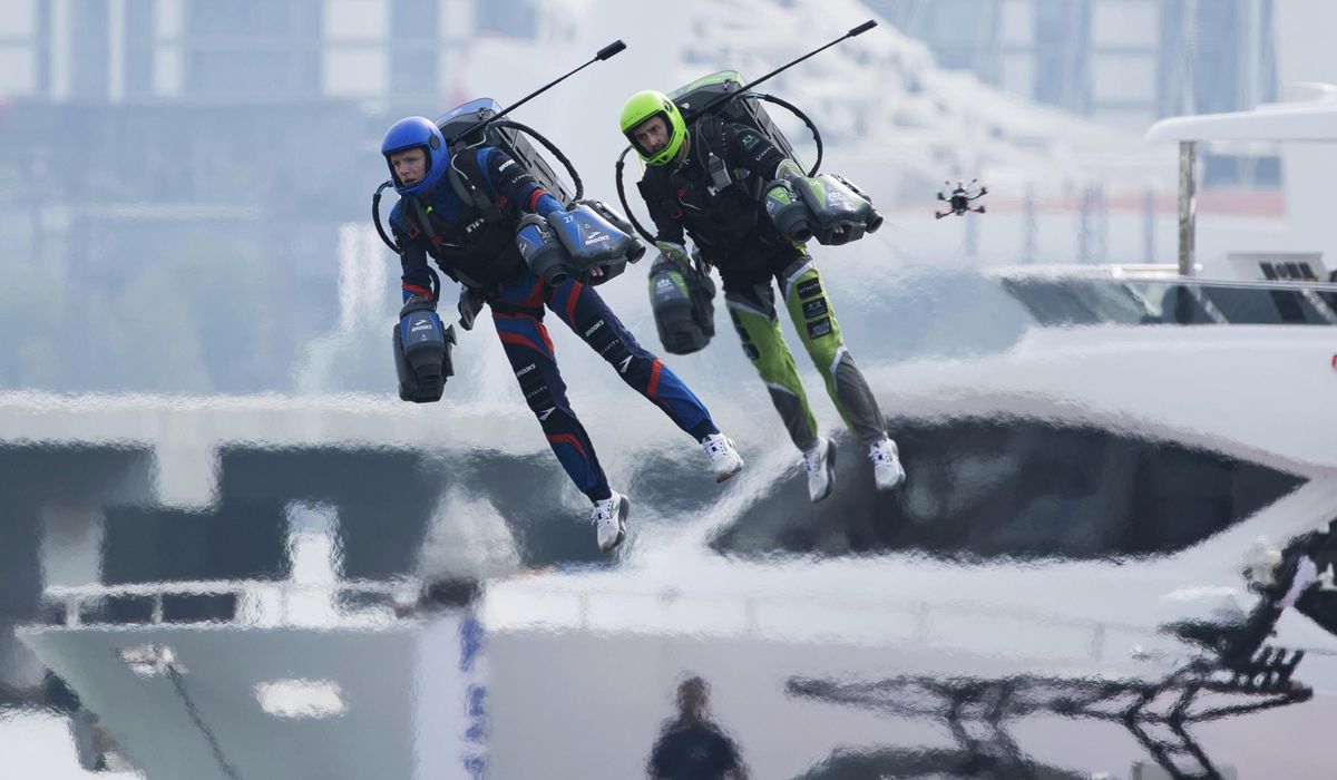 Real life 'Iron Man': Pilots race in jet suits against a backdrop of Dubai skyscrapers