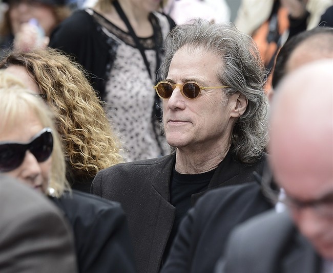 Another Great From the Comedy Boom Era Is Gone — Richard Lewis Dies at 76 – PJ Media