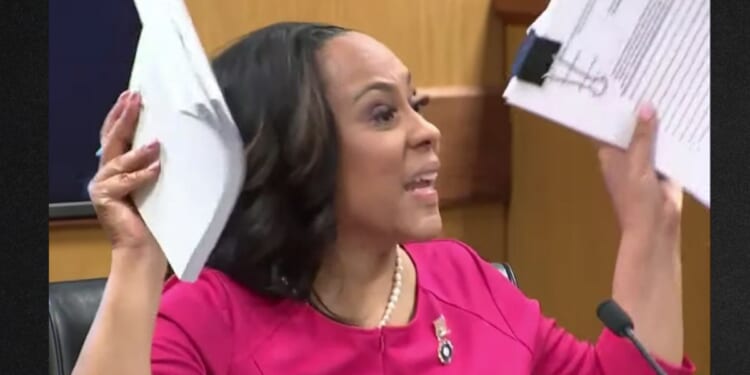 After Fulton County District Attorney's outburst, the judge called for a 5-minute recess.