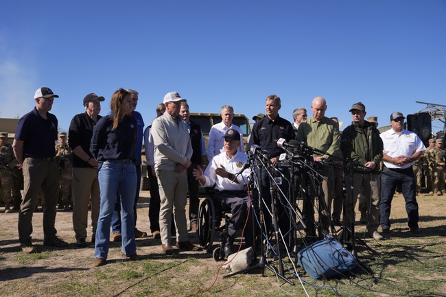 GOP Governors Visit the Border in a Show of Solidarity with Texas – PJ Media