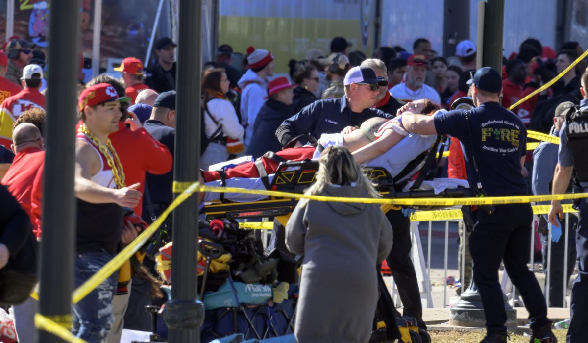 Gunfire at Chiefs' Super Bowl celebration kills 1 and wounds nearly two dozen, including children