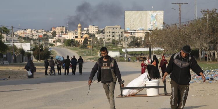 Israeli forces storm main hospital in southern Gaza after prolonged standoff and partial evacuation