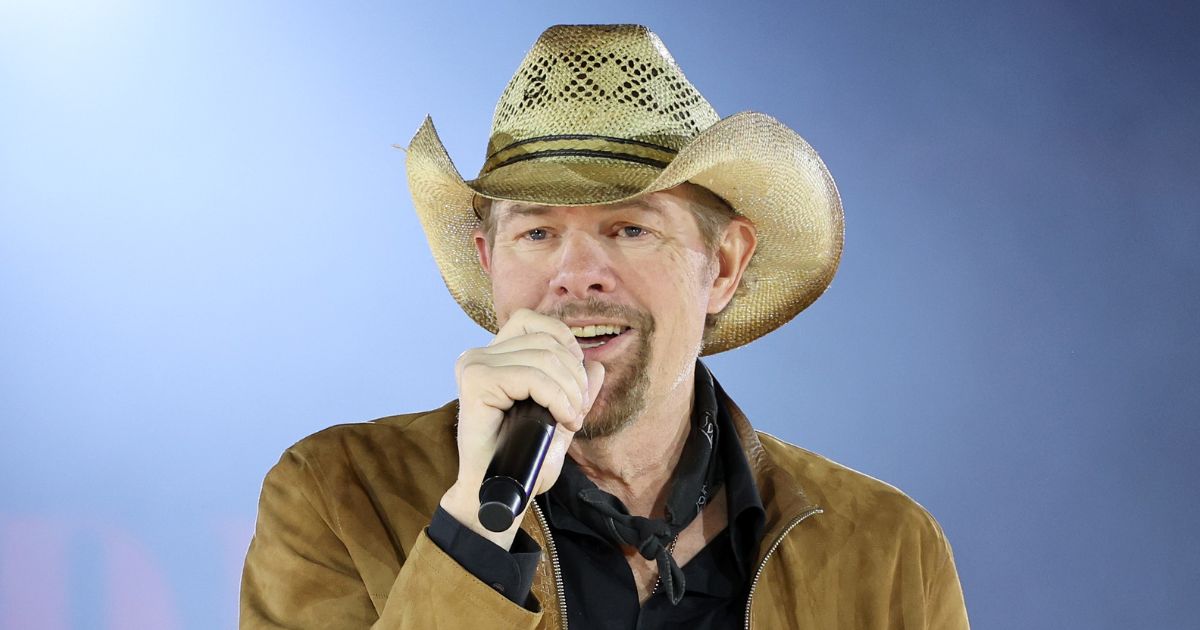 Toby Keith performs onstage during the BMI Country Awards in Nashville, Tennessee, on Nov. 8, 2022.