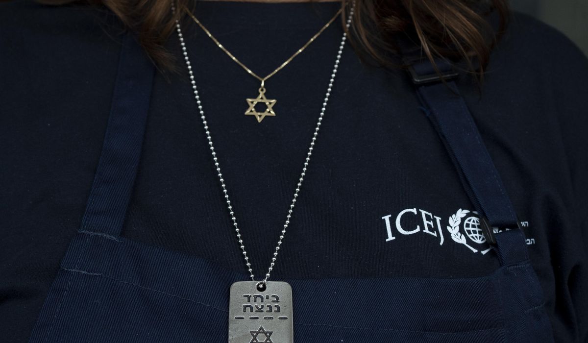 Evangelical Christians are fierce Israel supporters. Now they are visiting as war-time volunteers