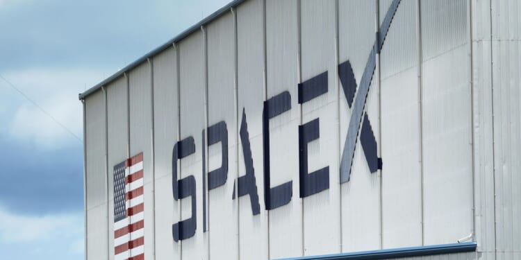 NLRB: SpaceX retaliated against employees who raised concerns about wages, working conditions