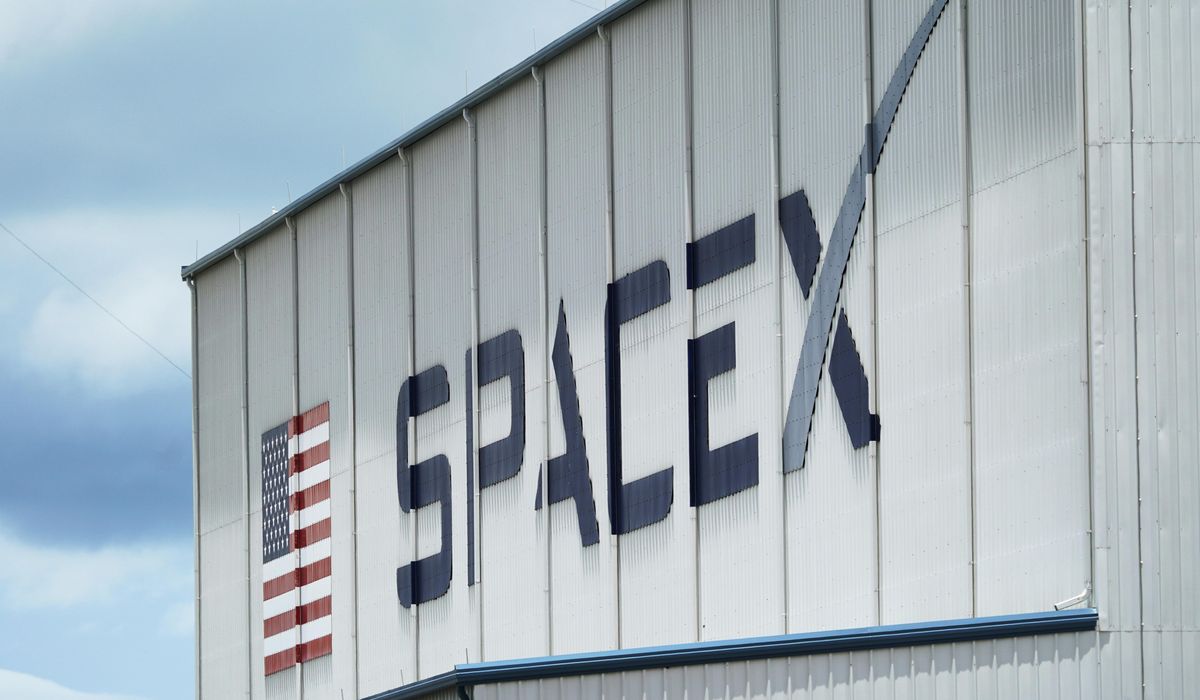 NLRB: SpaceX retaliated against employees who raised concerns about wages, working conditions