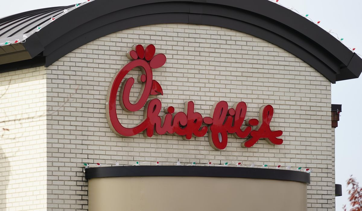 Chick-Fil-A backtracks from no-antibiotics-in-chicken pledge