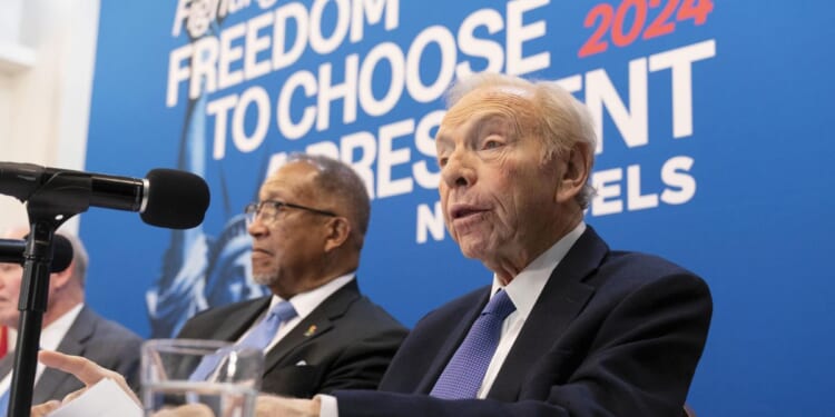 Death of Joe Lieberman leaves hole at No Labels as it tries to recruit a 2024 third-party candidate