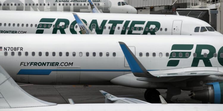 Airliner evacuated in Charlotte because of the smell of smoke in the cabin