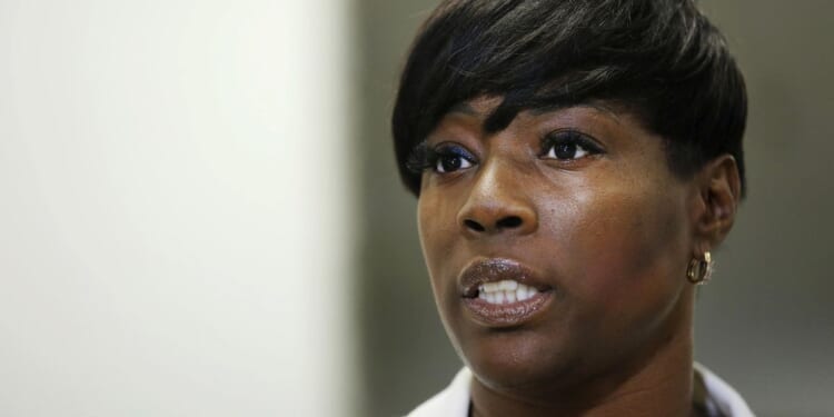 Texas appeals court overturns Crystal Mason voter fraud conviction