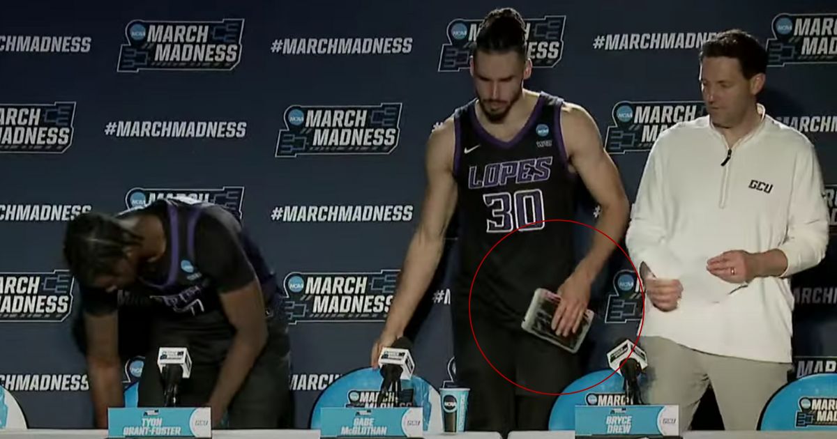 March Madness Star Brings Bible to Podium After Heartbreaking Loss, Talks About Jesus