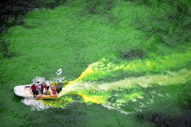 Some Greens Don't Like the Chicago River Being Dyed Green For St. Patrick's Day – PJ Media