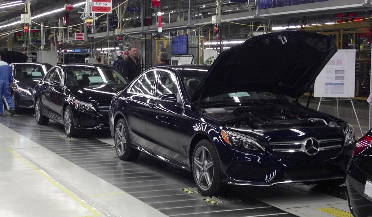 Alabama Mercedes workers to file for union election with NLRB