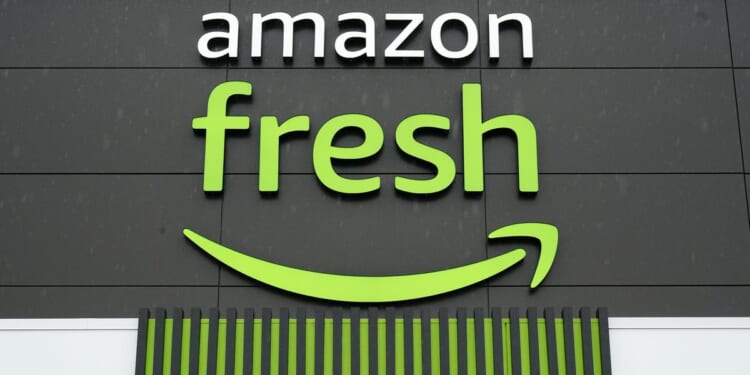 Just Walk Out is out, Dash Carts in at Amazon grocery stores