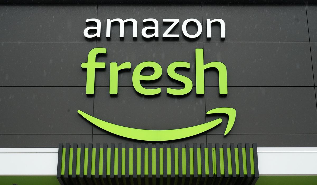 Just Walk Out is out, Dash Carts in at Amazon grocery stores