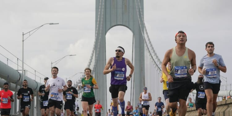 Transportation officials want NYC Marathon organizers to pay $750K to cross the Verrazzano bridge