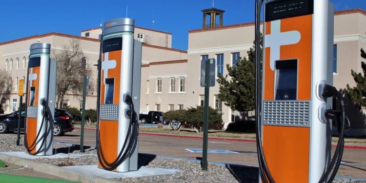 New Mexico electric vehicle mandates to stay in place as auto dealers fight the new rules