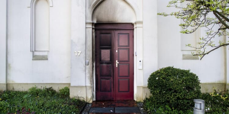 Incendiary device hurled at German synagogue door, but damage minor and no injuries