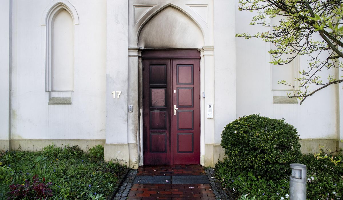 Incendiary device hurled at German synagogue door, but damage minor and no injuries