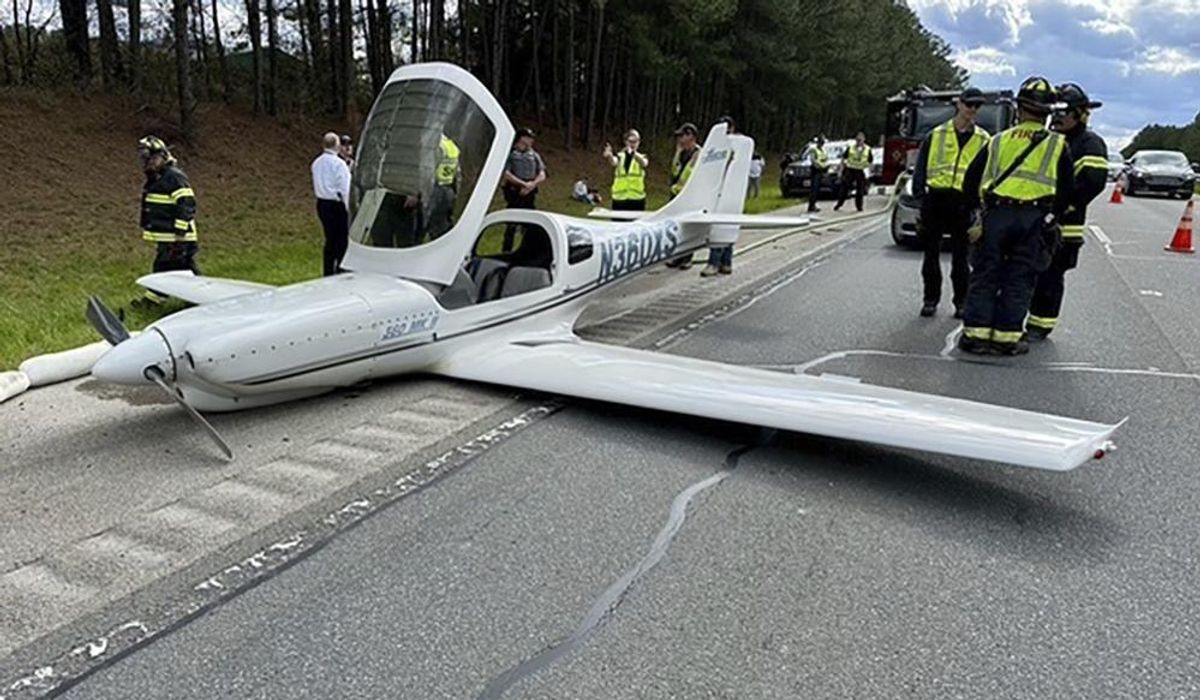 Single-engine plane lands on North Carolina highways, strikes at least one car