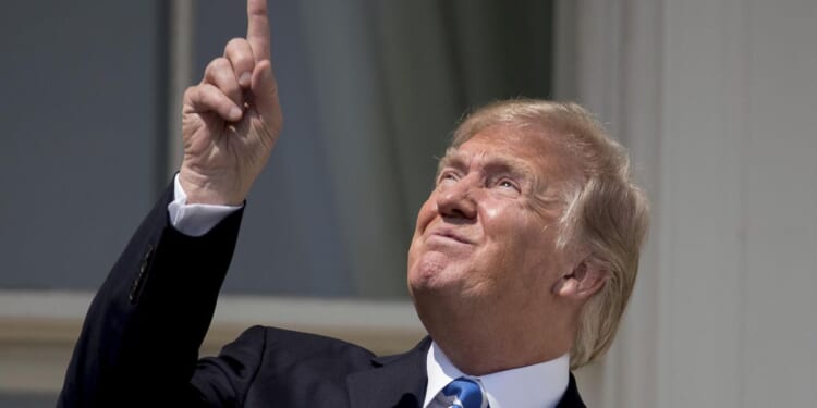 In campaign video, Donald Trump compares his election to magnitude of solar eclipse