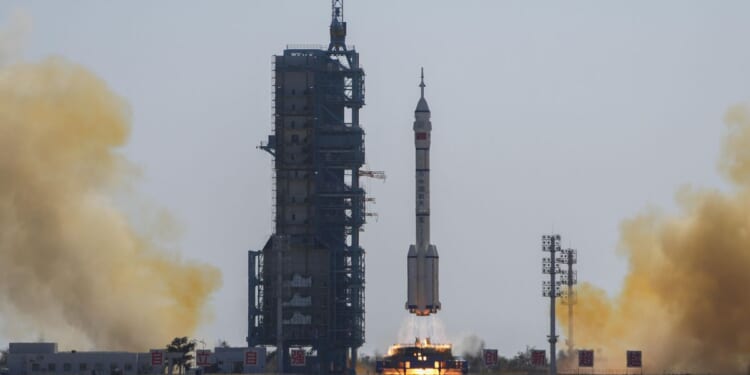 U.S. in danger of losing the space race to China, Pentagon experts warn