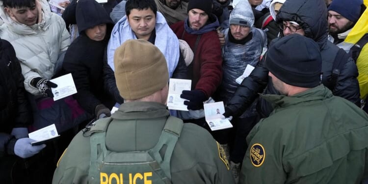 Inside the Beltway: GOP encounters the encounters in border crisis