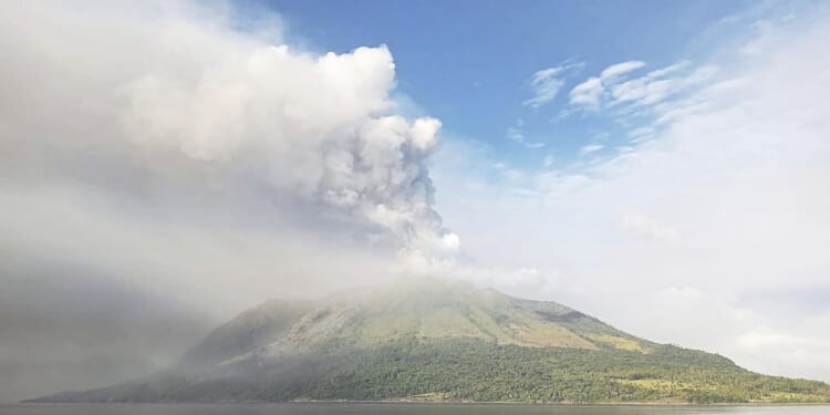 More people are evacuated after the dramatic eruption of an Indonesian volcano