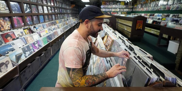 Record Store Day celebrates indie music sellers as they ride vinyl's popularity wave