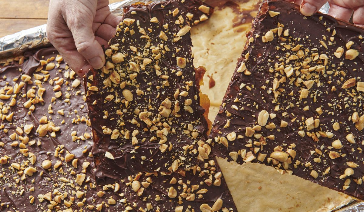 Children learn matzo making and Passover's traditions ahead of the Jewish holiday