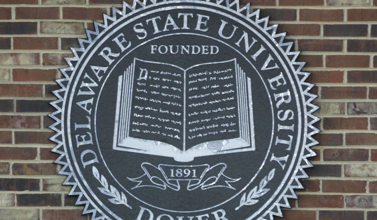 18-year-old woman dies after being shot at Delaware State University; campus closed